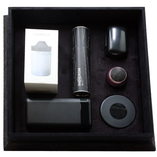 تصویر هرمی مشکی